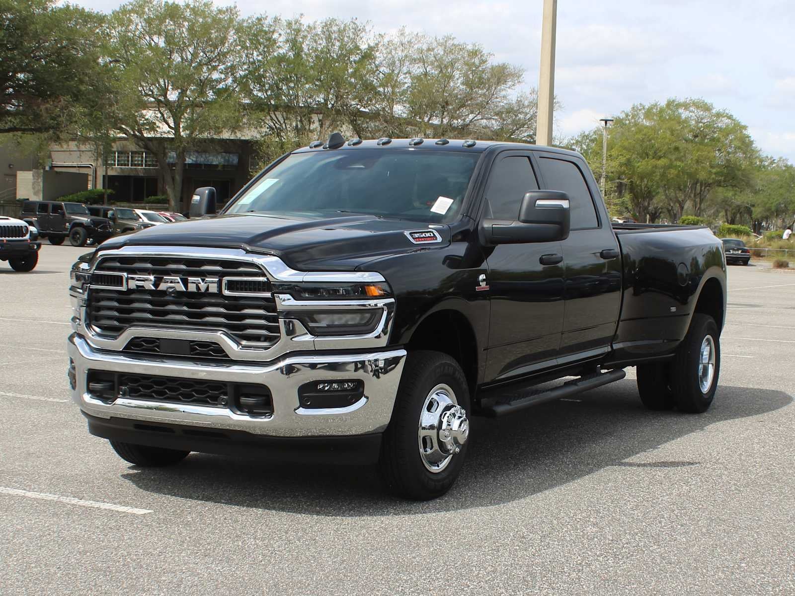 2026 RAM Ram 3500 RAM 3500 TRADESMAN CREW CAB 4X4 8' BOX