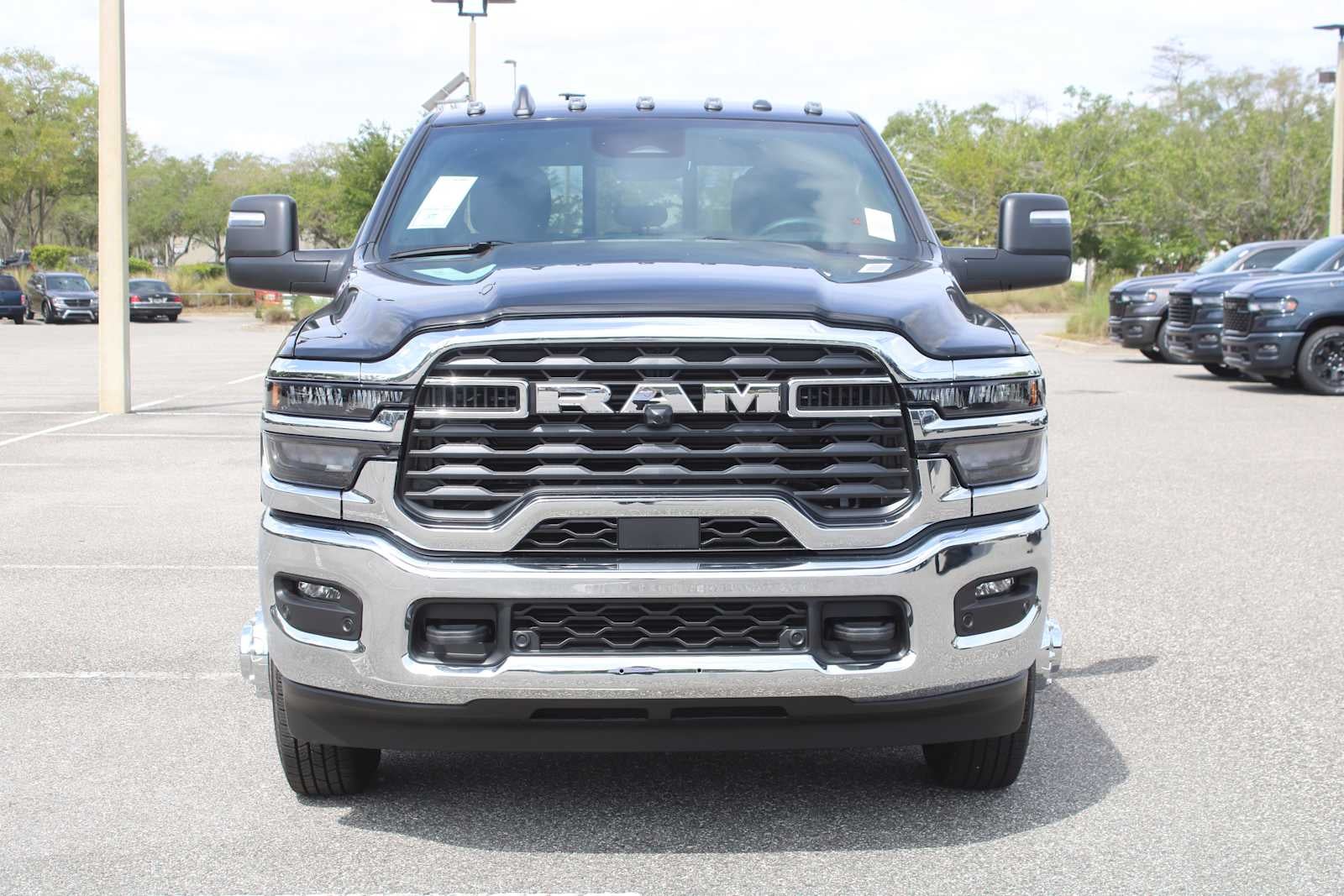 2026 RAM Ram 3500 RAM 3500 TRADESMAN CREW CAB 4X4 8' BOX
