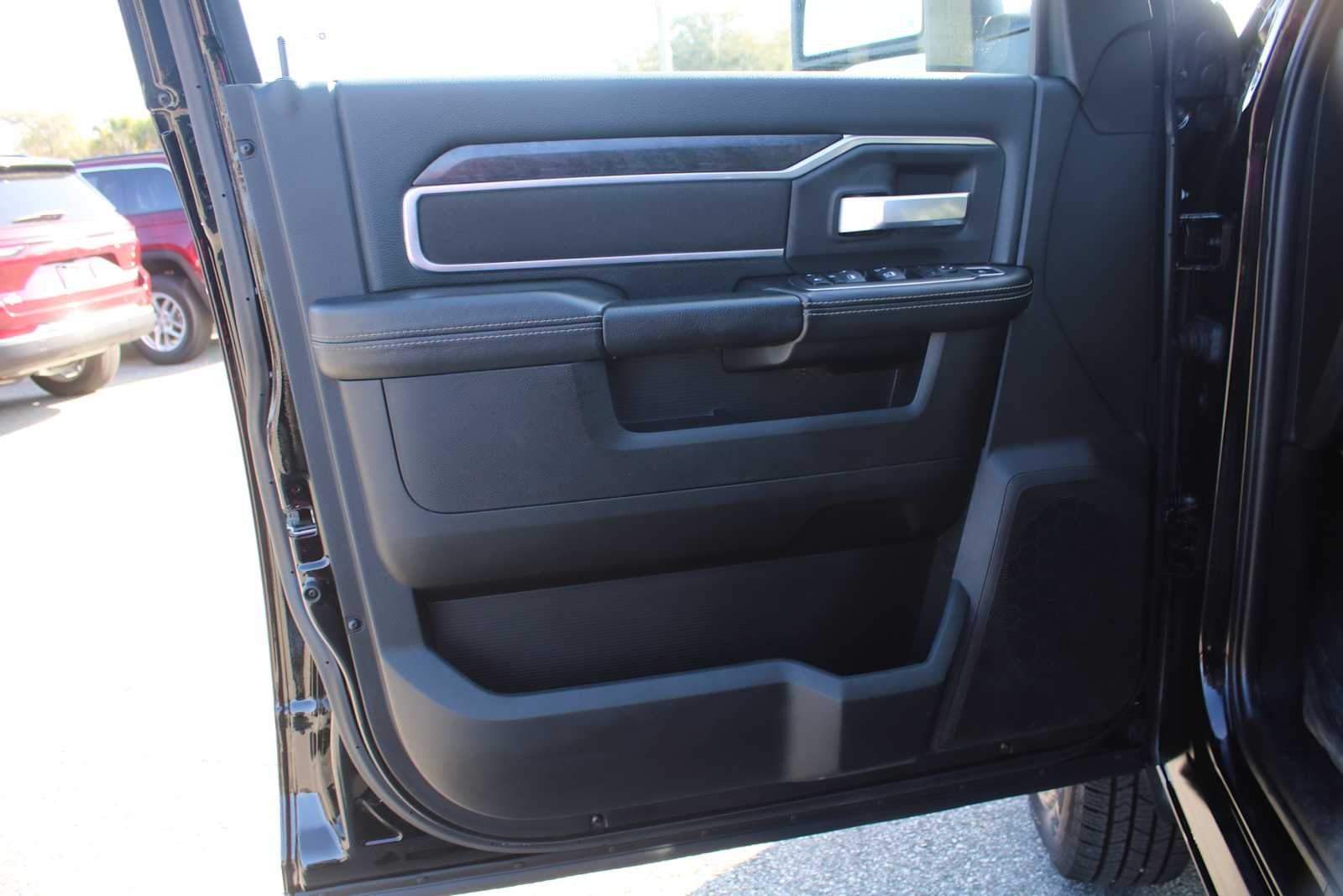 2024 RAM 3500 Big Horn Crew Cab 4x4 8' Box