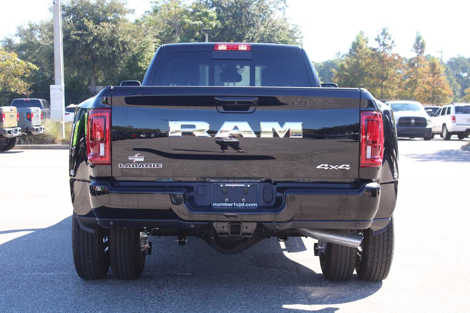 2026 RAM Ram 3500 RAM 3500 LARAMIE CREW CAB 4X4 8' BOX
