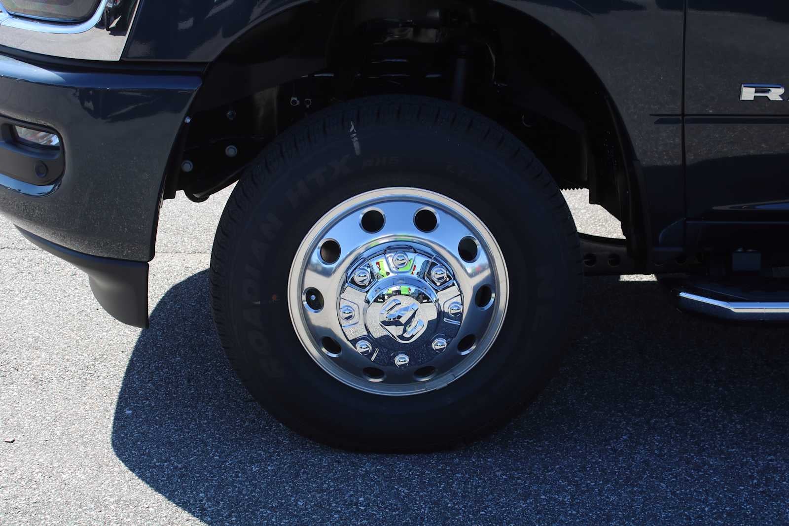 2026 RAM Ram 3500 RAM 3500 LARAMIE CREW CAB 4X4 8' BOX