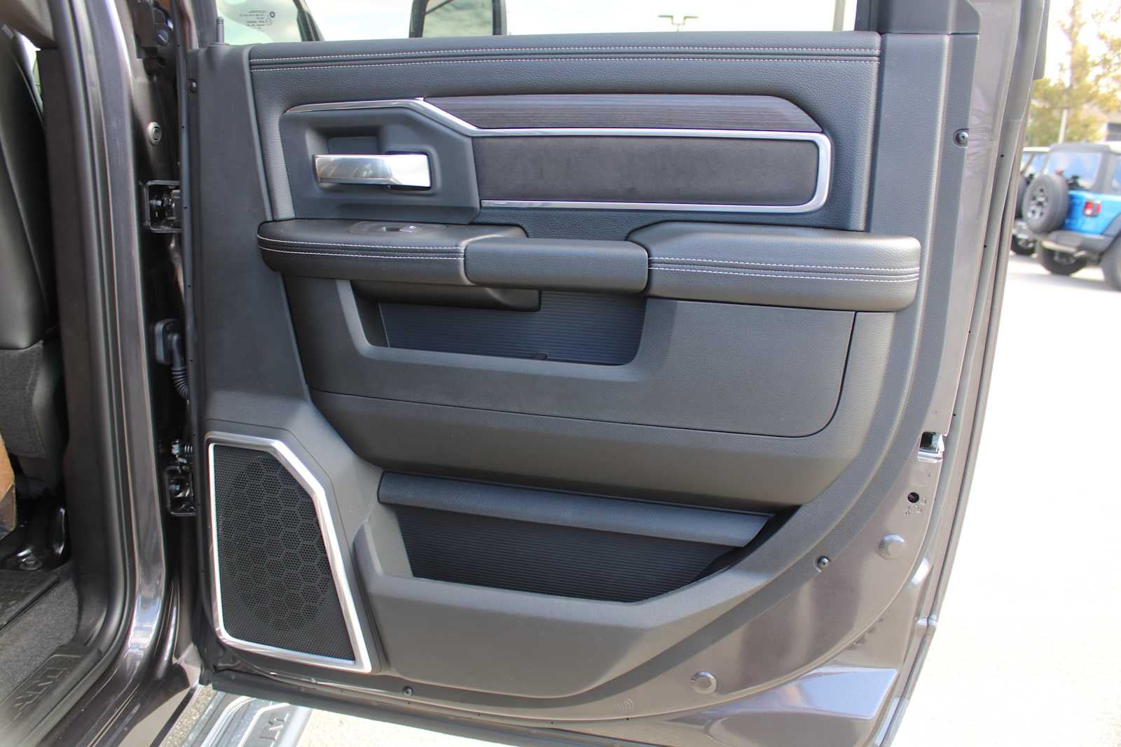 2026 RAM Ram 3500 RAM 3500 LARAMIE CREW CAB 4X4 8' BOX