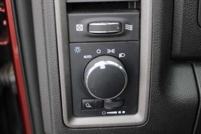 2022 RAM 1500 Classic Tradesman Crew Cab 4x4 5'7' Box