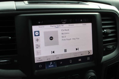 2022 RAM 1500 Classic Tradesman Crew Cab 4x4 5'7' Box