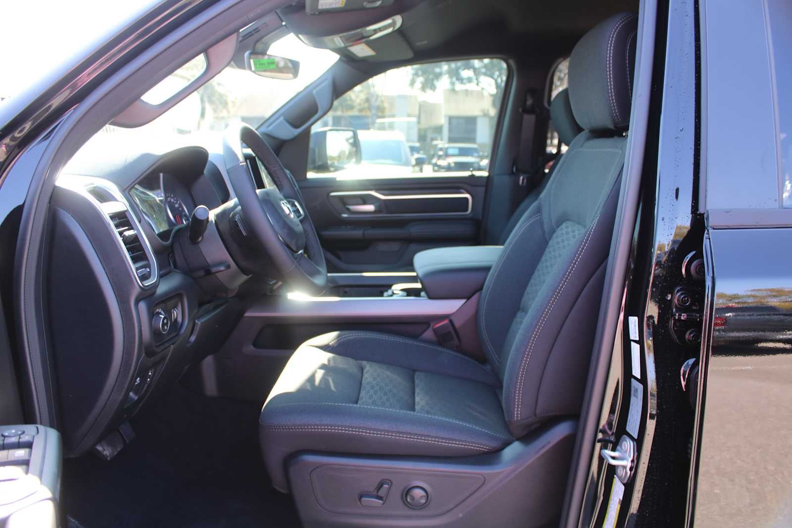 2026 RAM Ram 1500 RAM 1500 BIG HORN CREW CAB 4X2 5'7' BOX