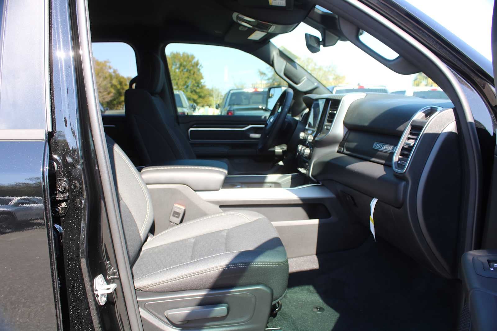 2026 RAM Ram 1500 RAM 1500 BIG HORN CREW CAB 4X2 5'7' BOX