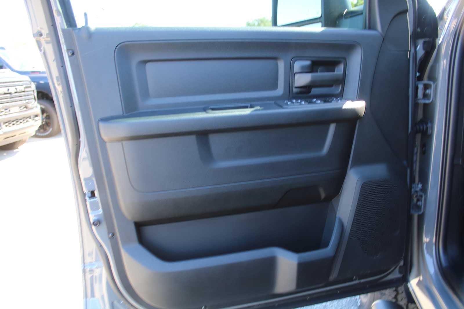 2027 RAM 2500 Black Express