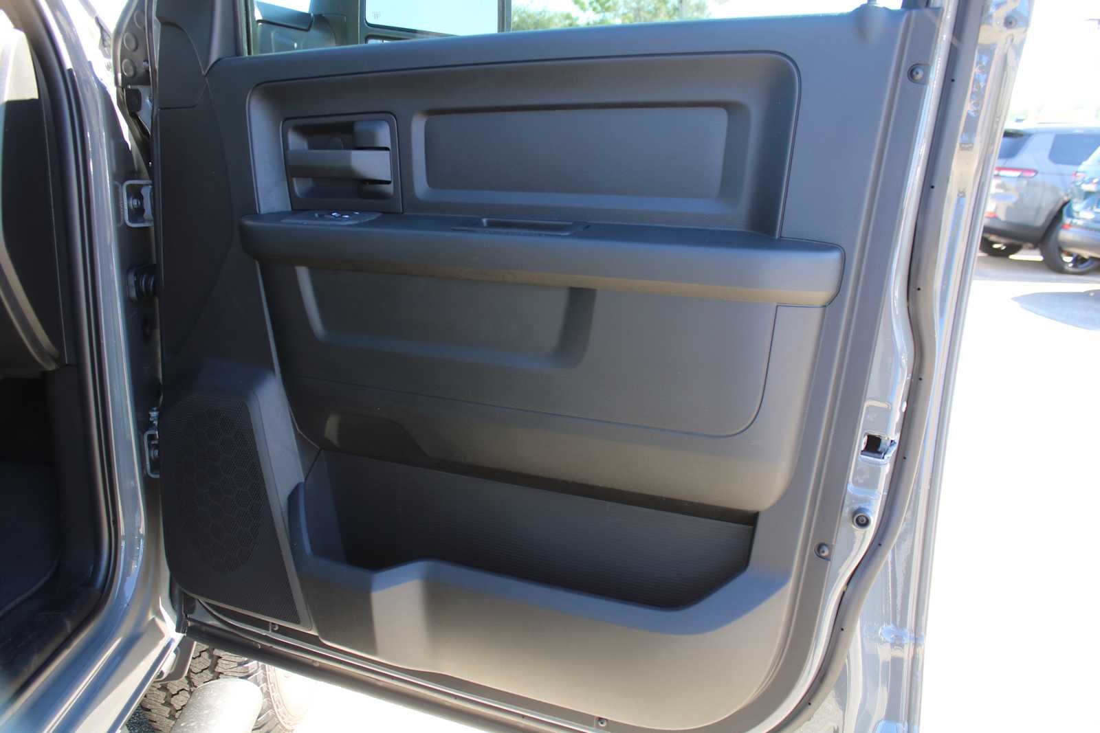 2027 RAM 2500 Black Express