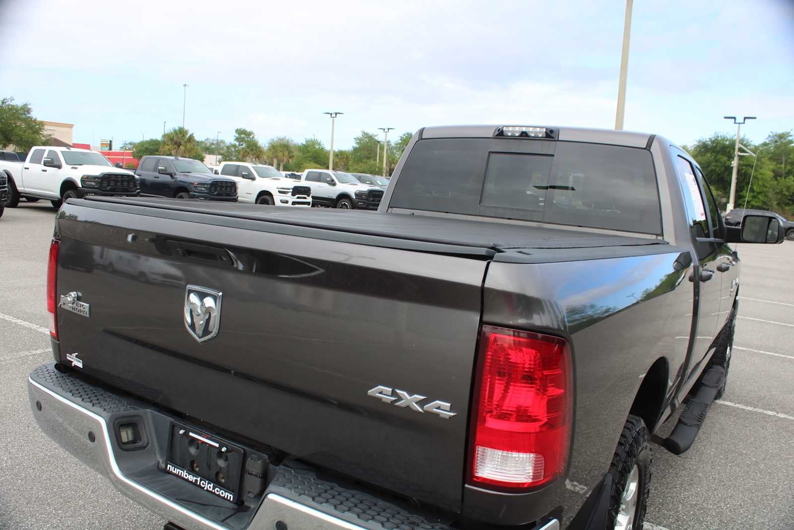 2017 RAM 2500 Big Horn Crew Cab 4x4 6'4' Box