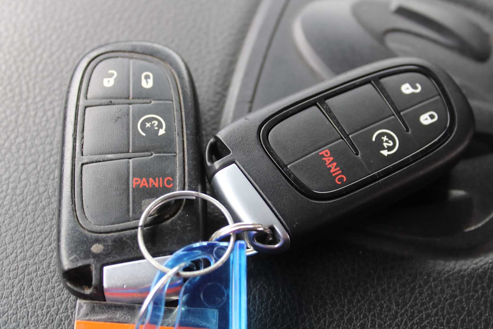 2017 RAM 2500 Laramie Crew Cab 4x4 6'4' Box