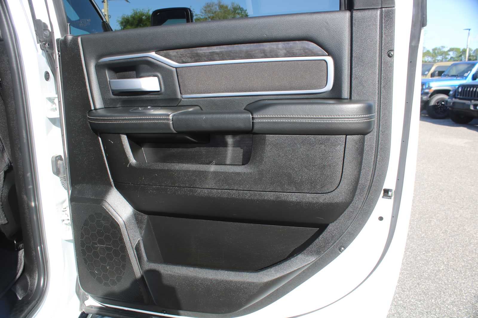 2024 RAM 2500 Big Horn Crew Cab 4x4 8' Box