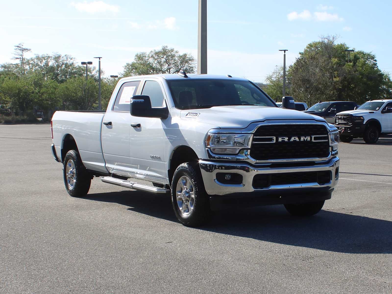 2024 RAM 2500 Big Horn Crew Cab 4x4 8' Box
