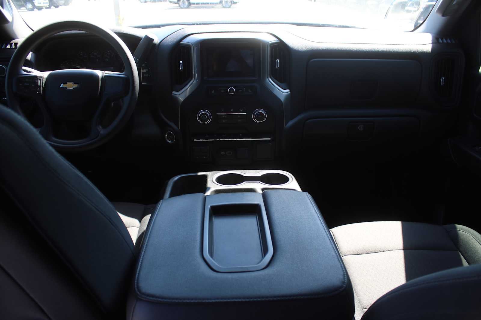 2024 Chevrolet Silverado 1500 4WD Crew Cab Short Bed Custom