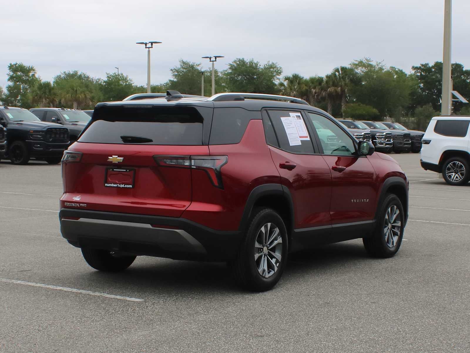 2025 Chevrolet Equinox AWD LT