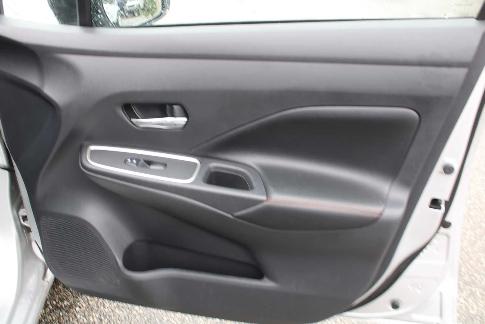 2024 Nissan Versa SR
