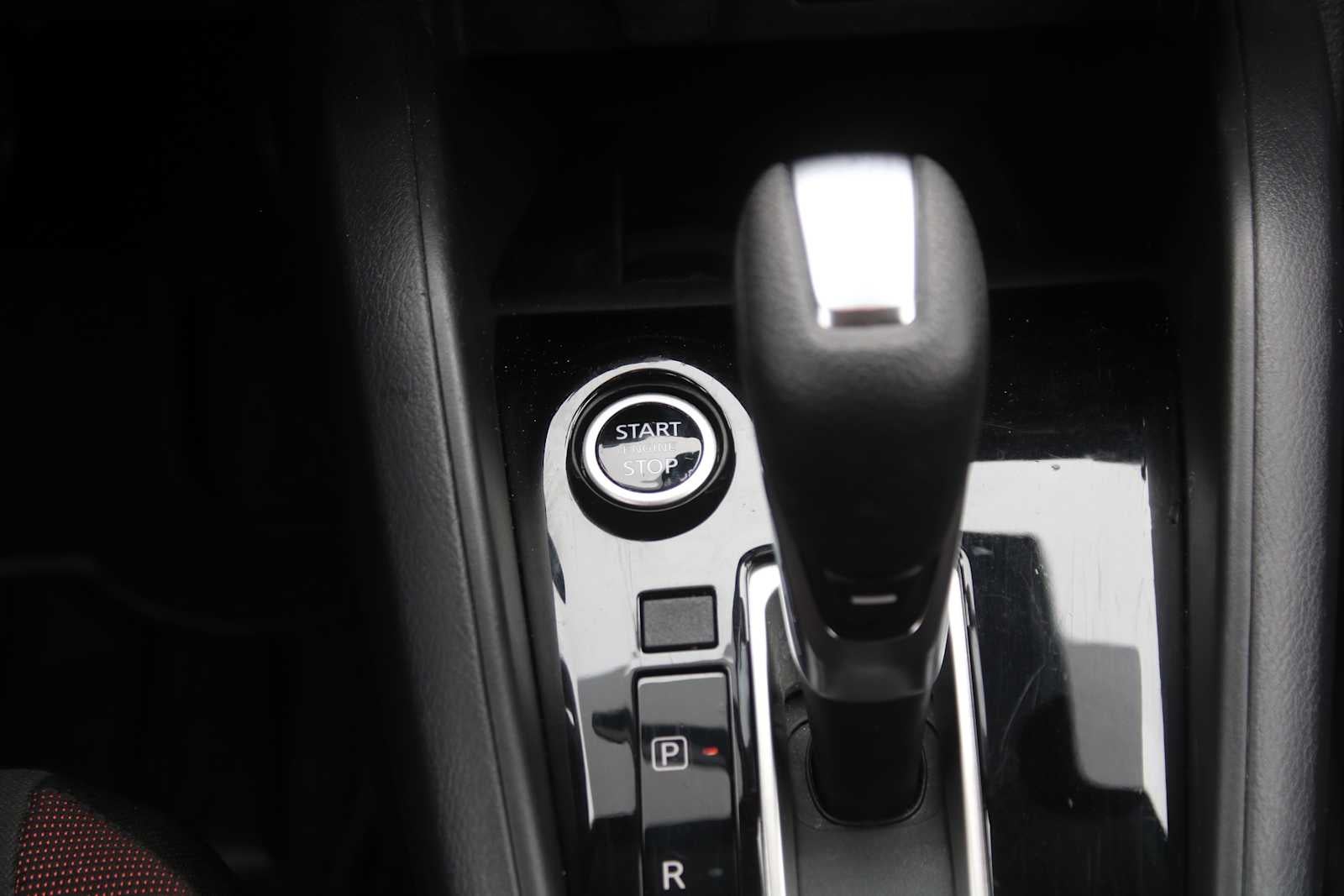 2024 Nissan Versa SR
