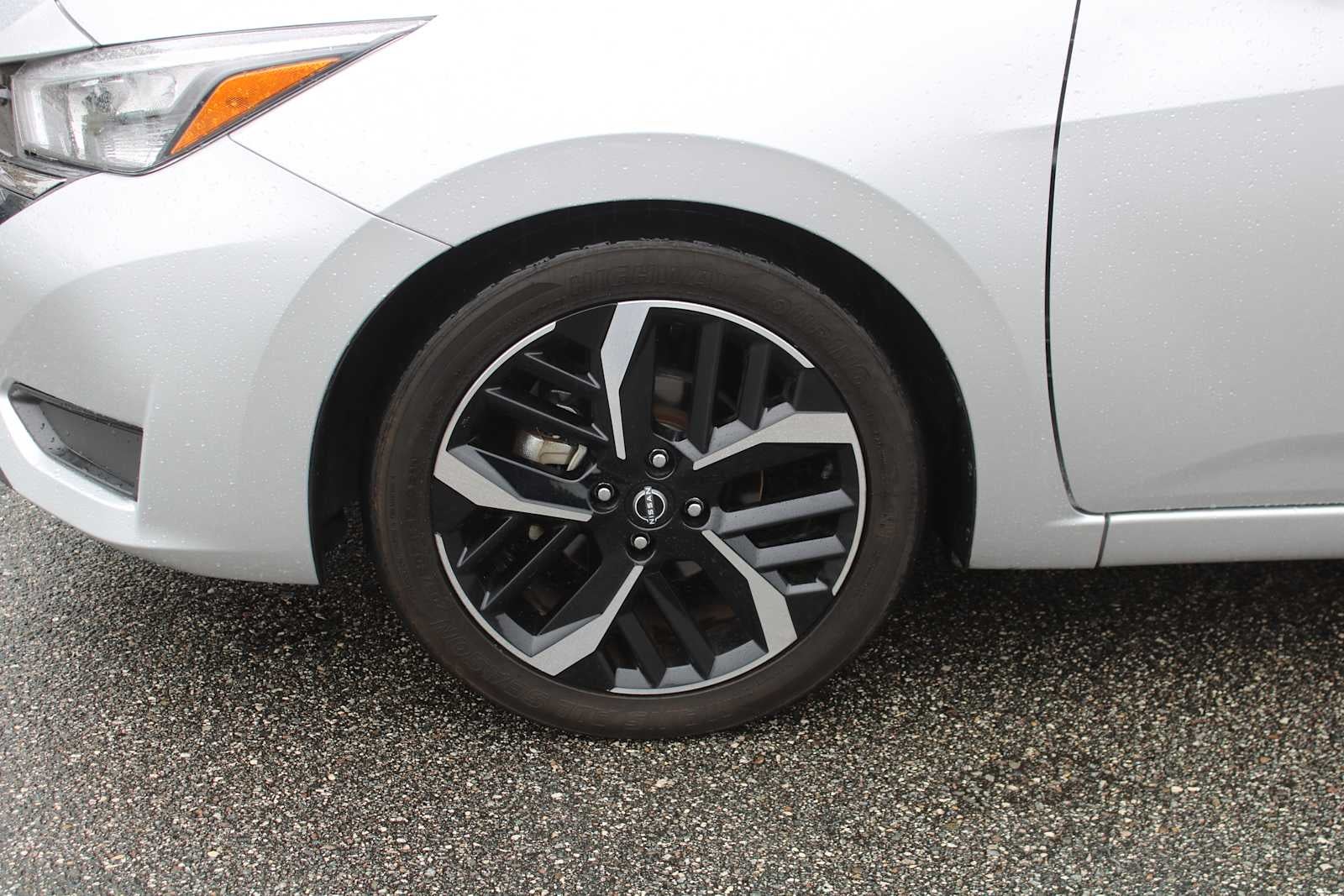 2024 Nissan Versa SR