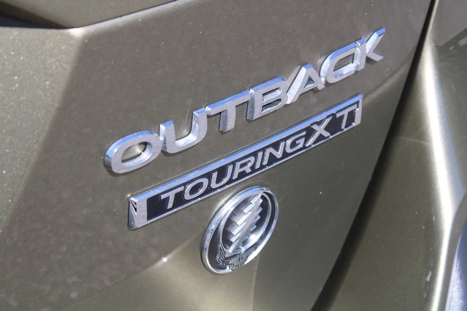 2022 Subaru Outback Touring XT