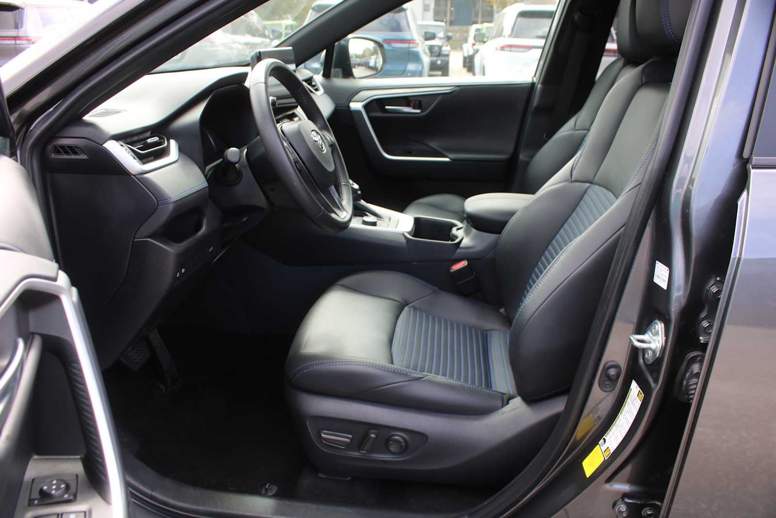 2025 Toyota RAV4 Hybrid XSE
