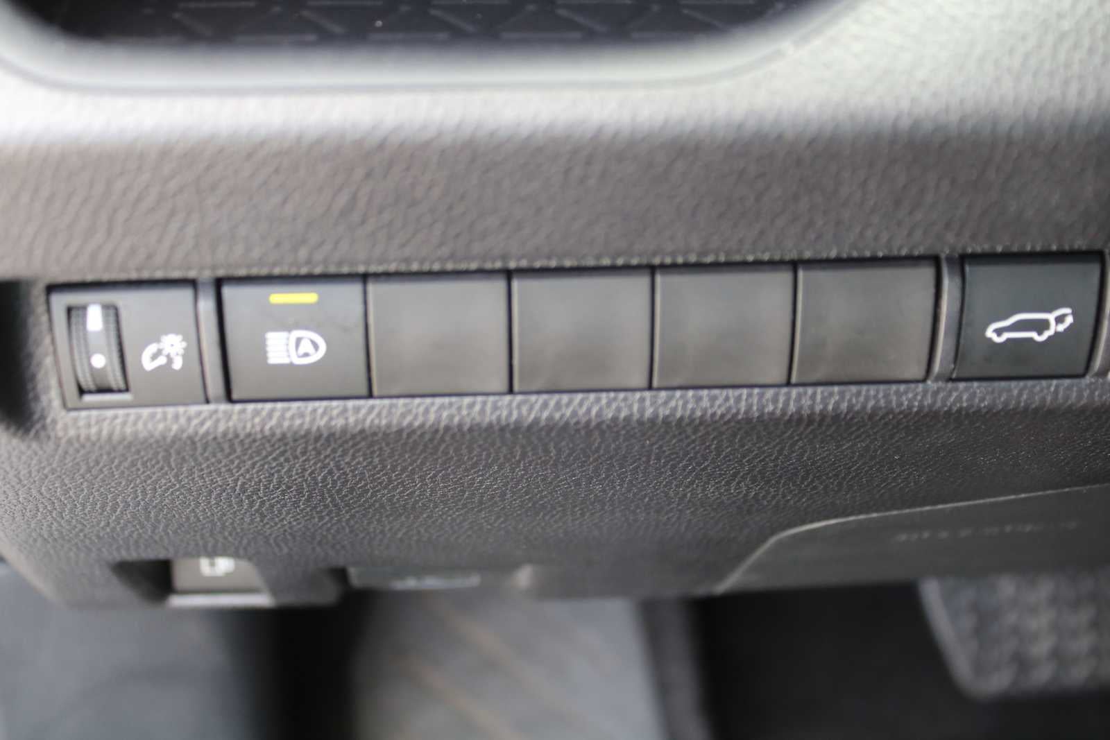 2025 Toyota RAV4 Hybrid XSE