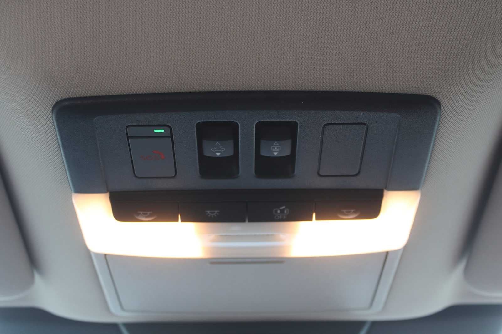 2025 Nissan Pathfinder Platinum FWD