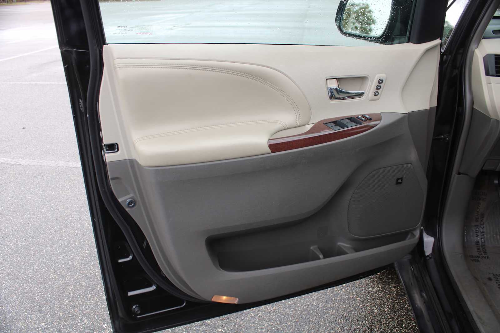 2013 Toyota Sienna Ltd