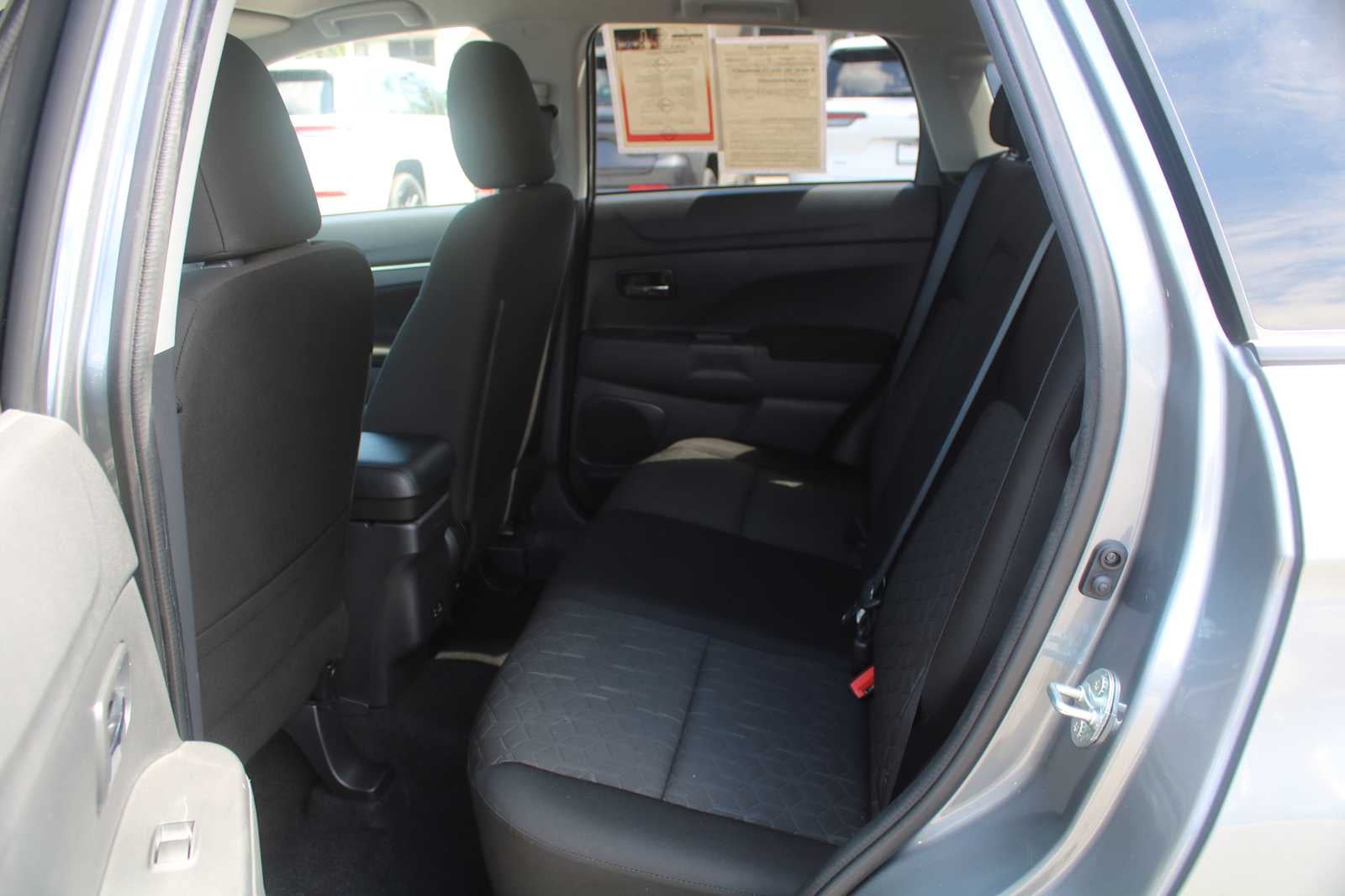 2025 Mitsubishi Outlander Sport LE