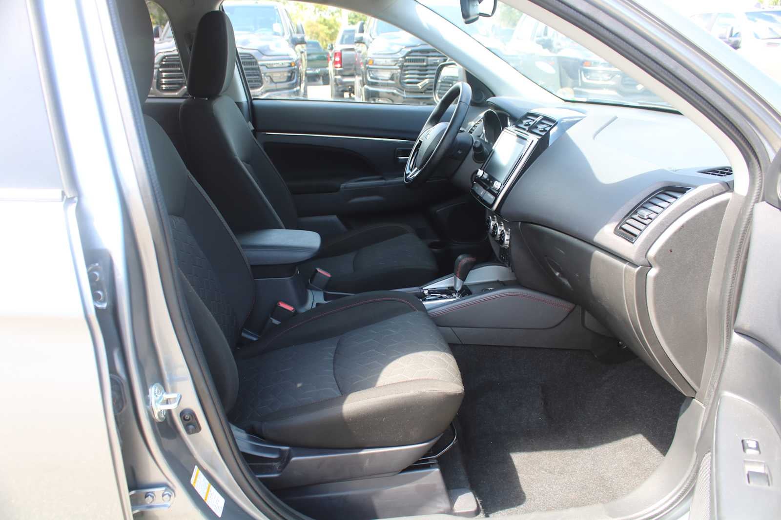 2025 Mitsubishi Outlander Sport LE