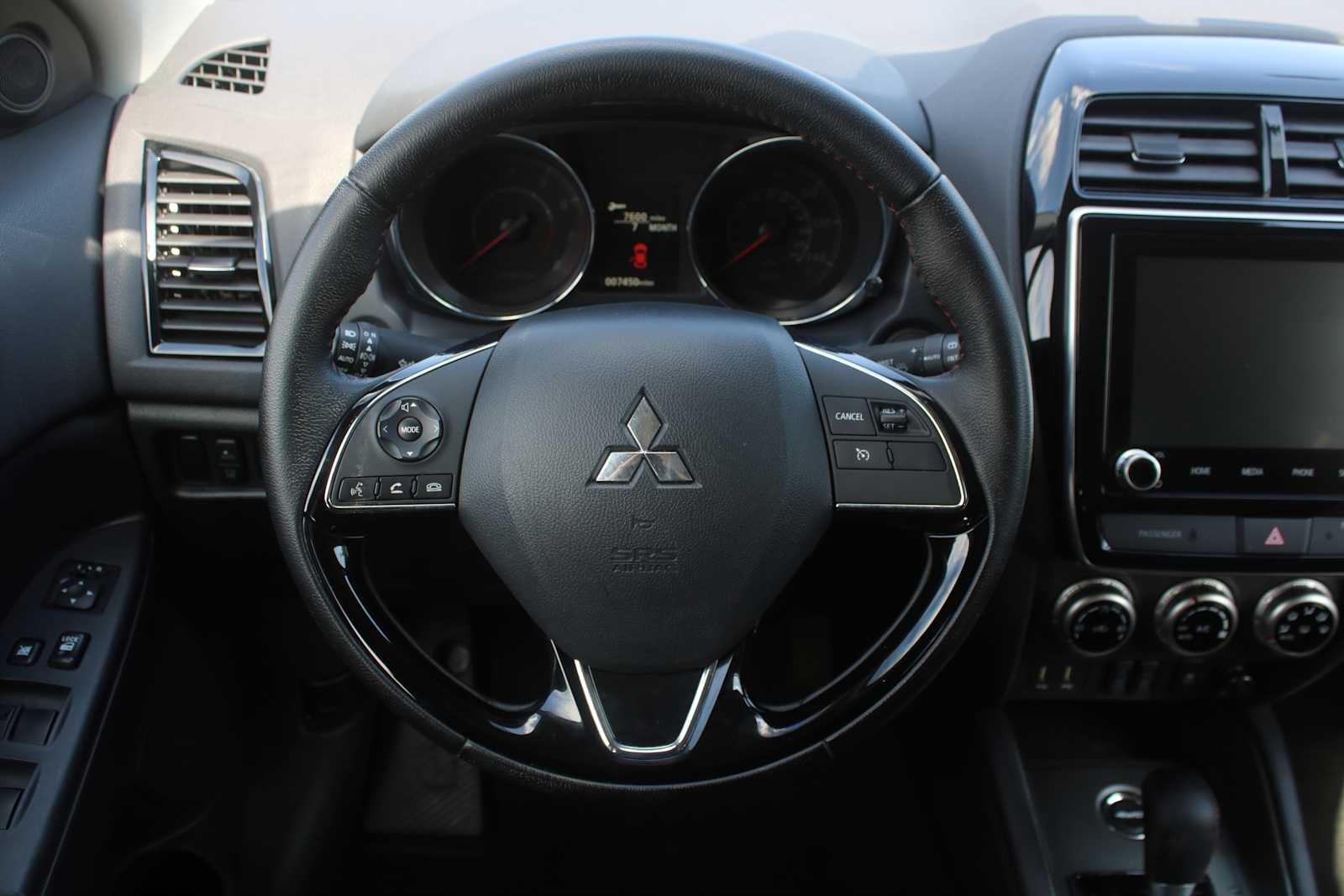 2025 Mitsubishi Outlander Sport LE