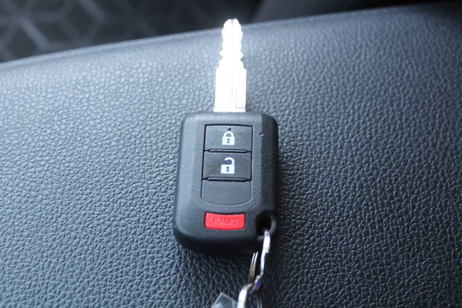 2025 Mitsubishi Outlander Sport LE