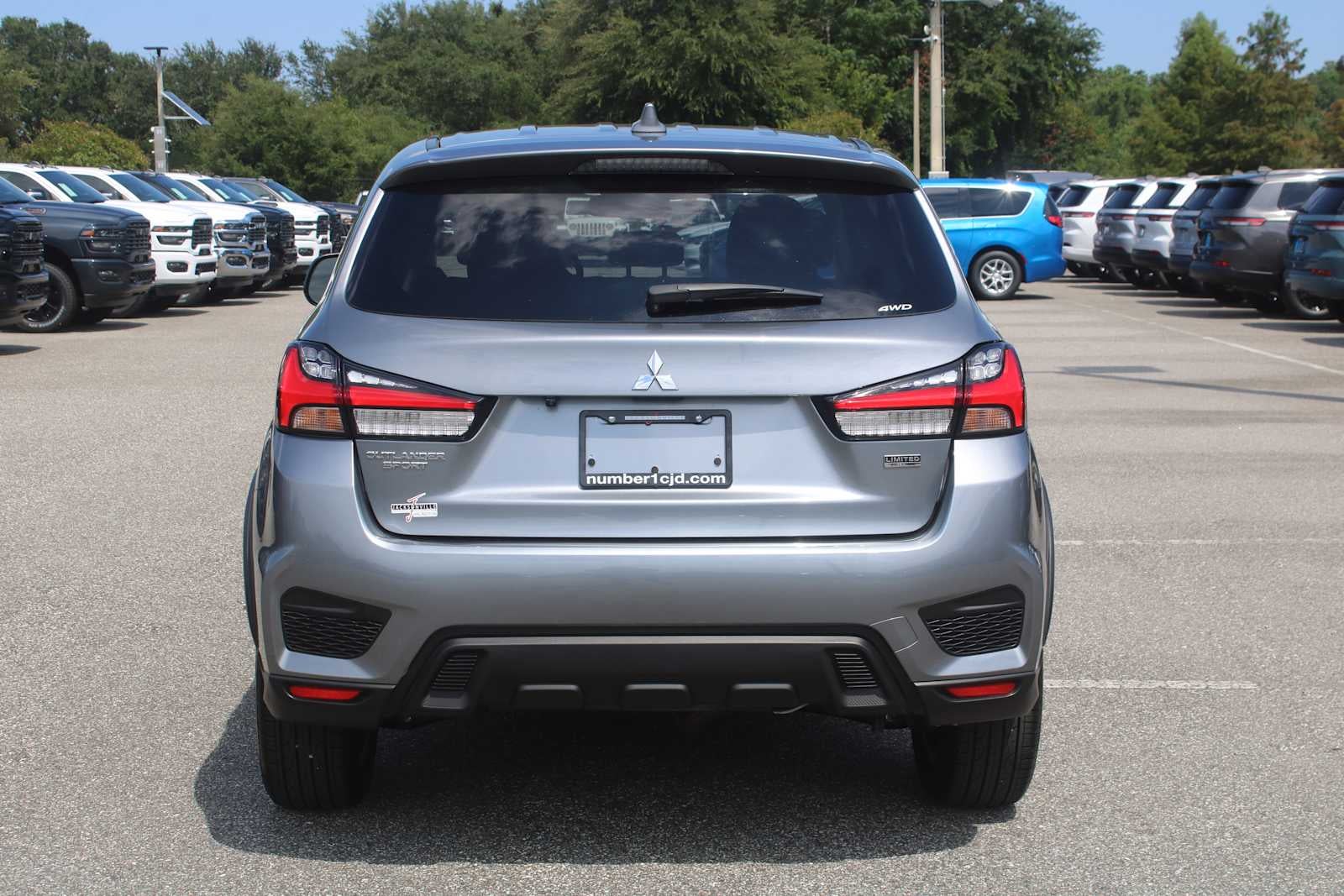 2025 Mitsubishi Outlander Sport LE