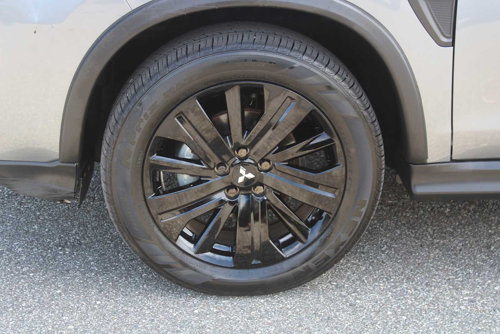 2025 Mitsubishi Outlander Sport LE