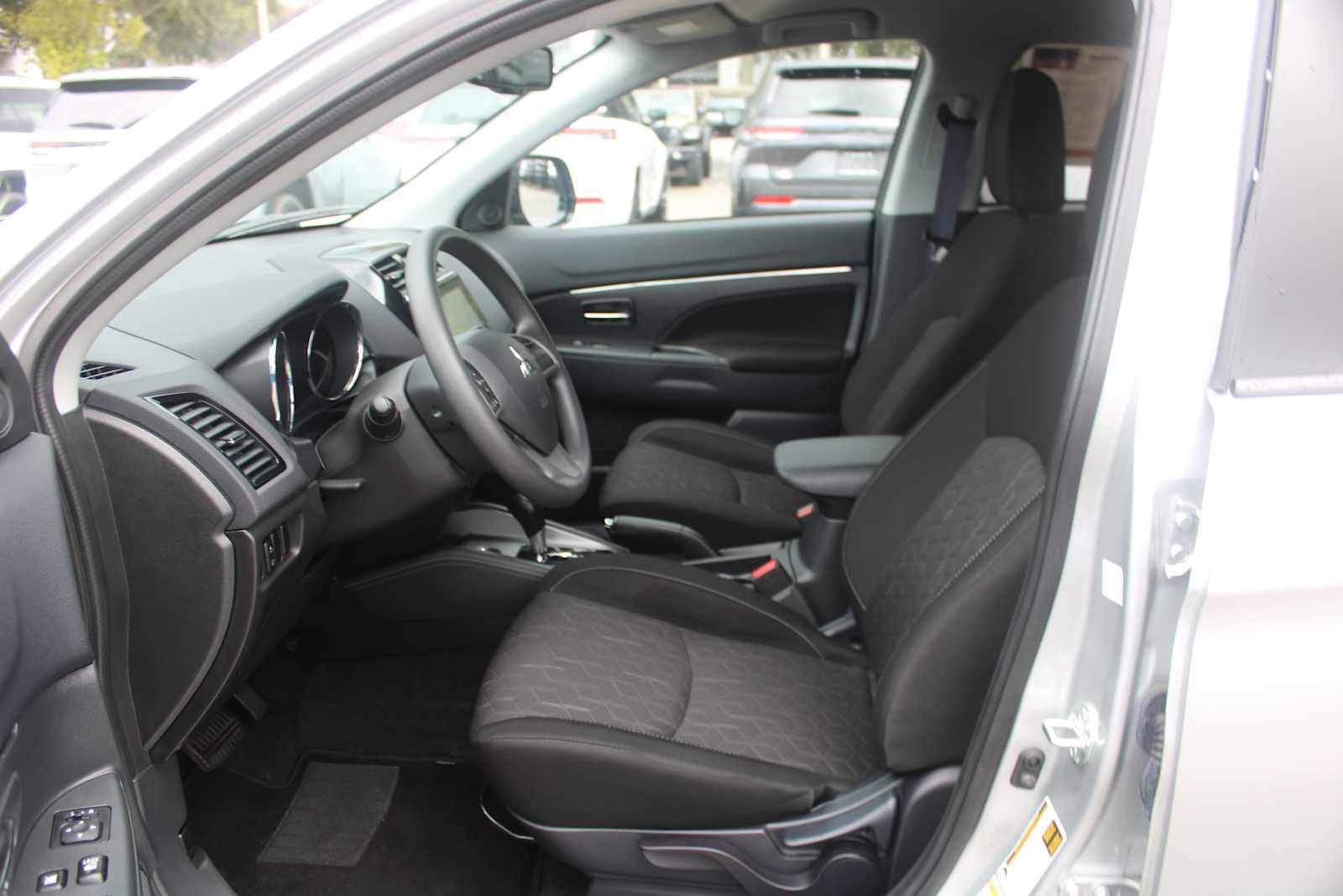 2026 Mitsubishi Outlander Sport ES
