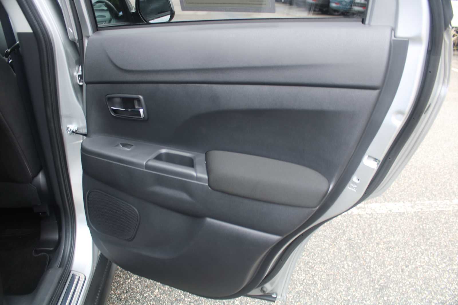 2026 Mitsubishi Outlander Sport ES