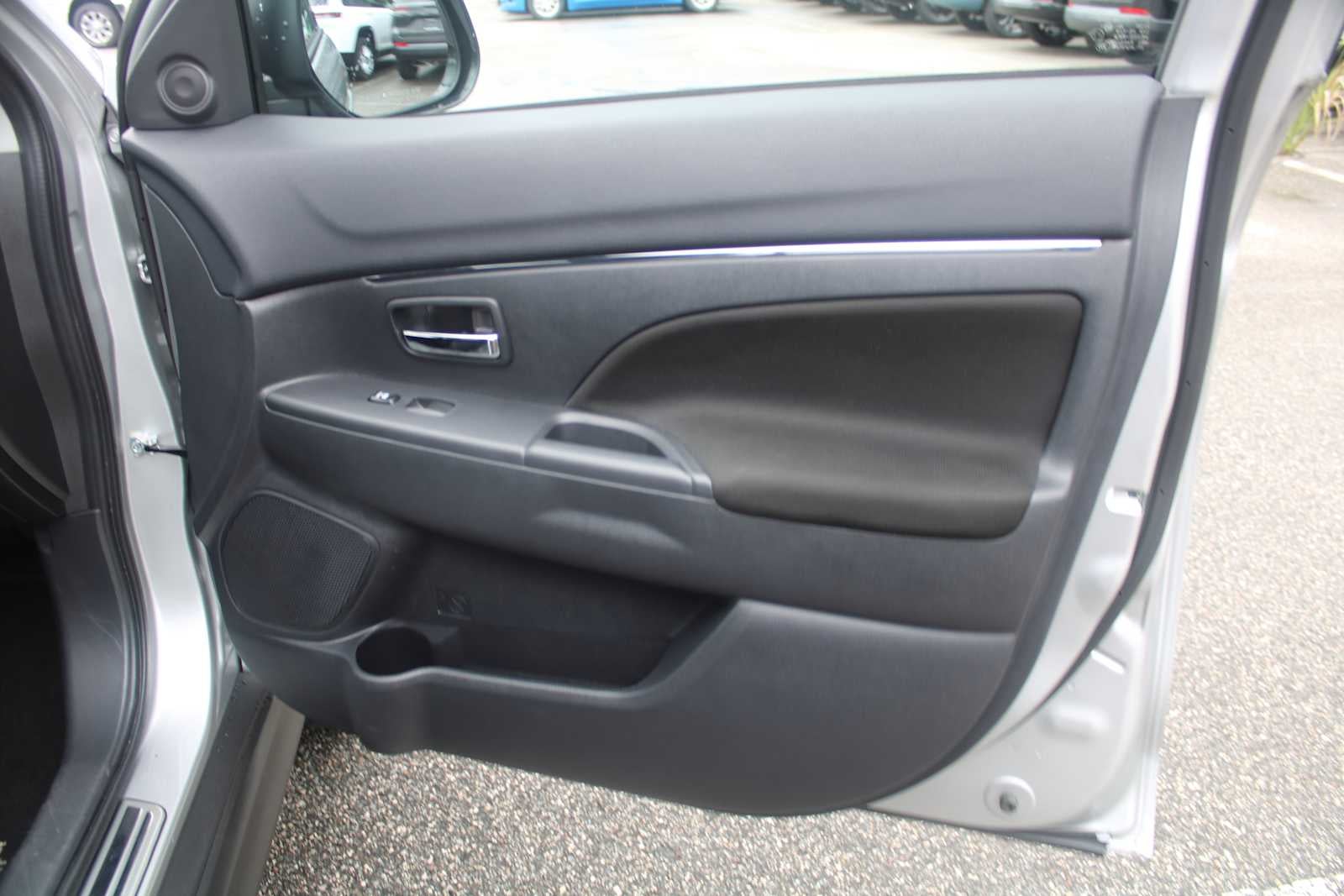 2026 Mitsubishi Outlander Sport ES