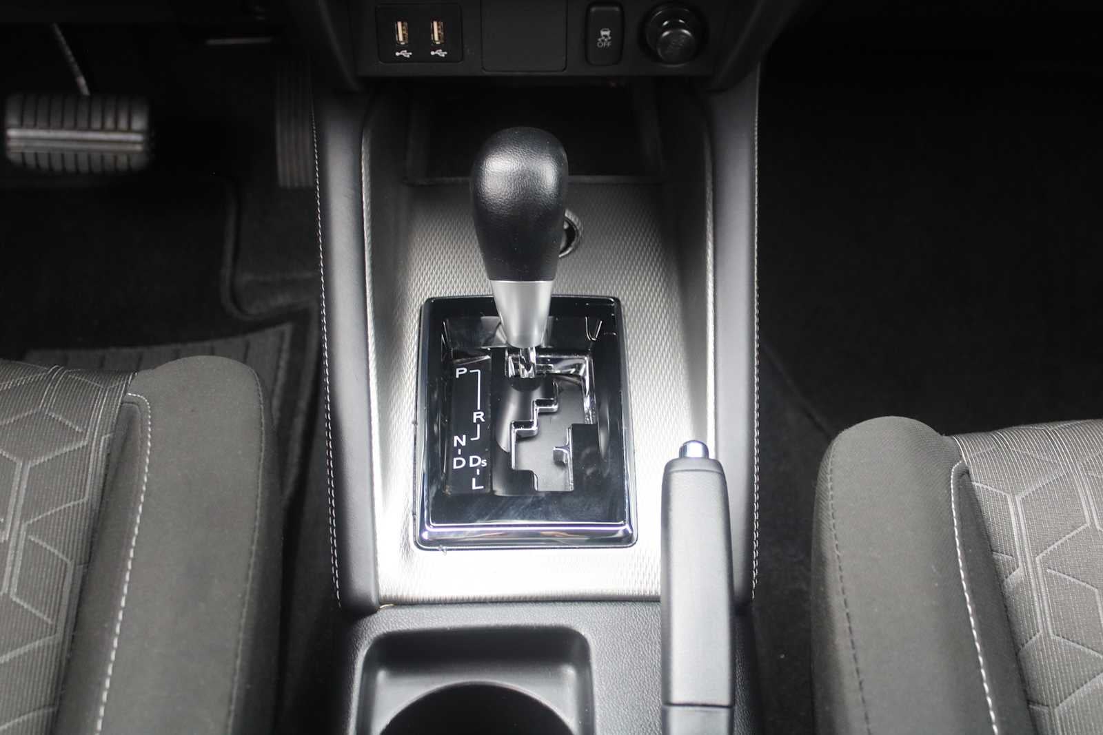 2026 Mitsubishi Outlander Sport ES