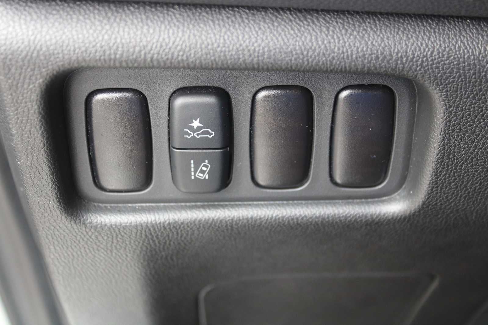 2026 Mitsubishi Outlander Sport ES
