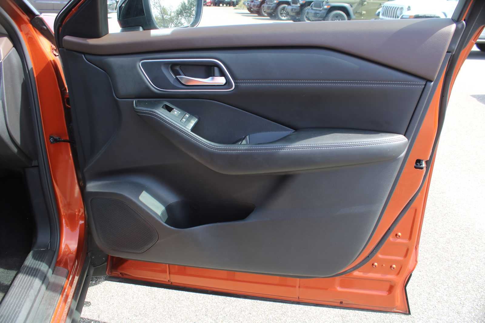 2022 Nissan Rogue Platinum FWD