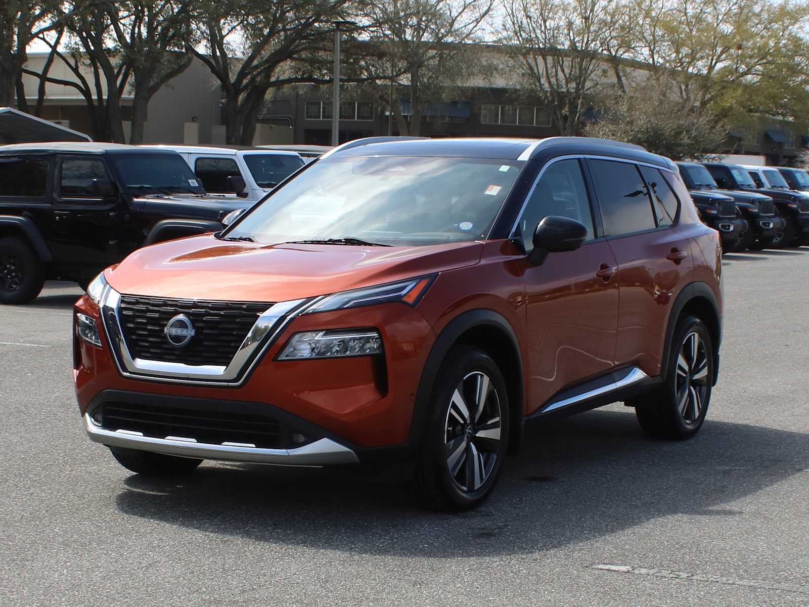 2022 Nissan Rogue Platinum FWD