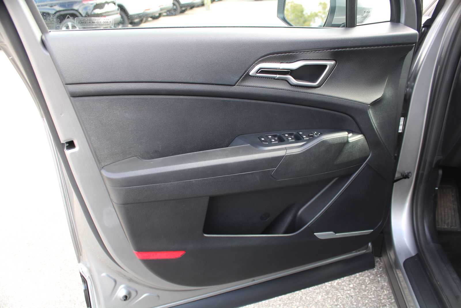 2025 Kia Sportage Hybrid LX