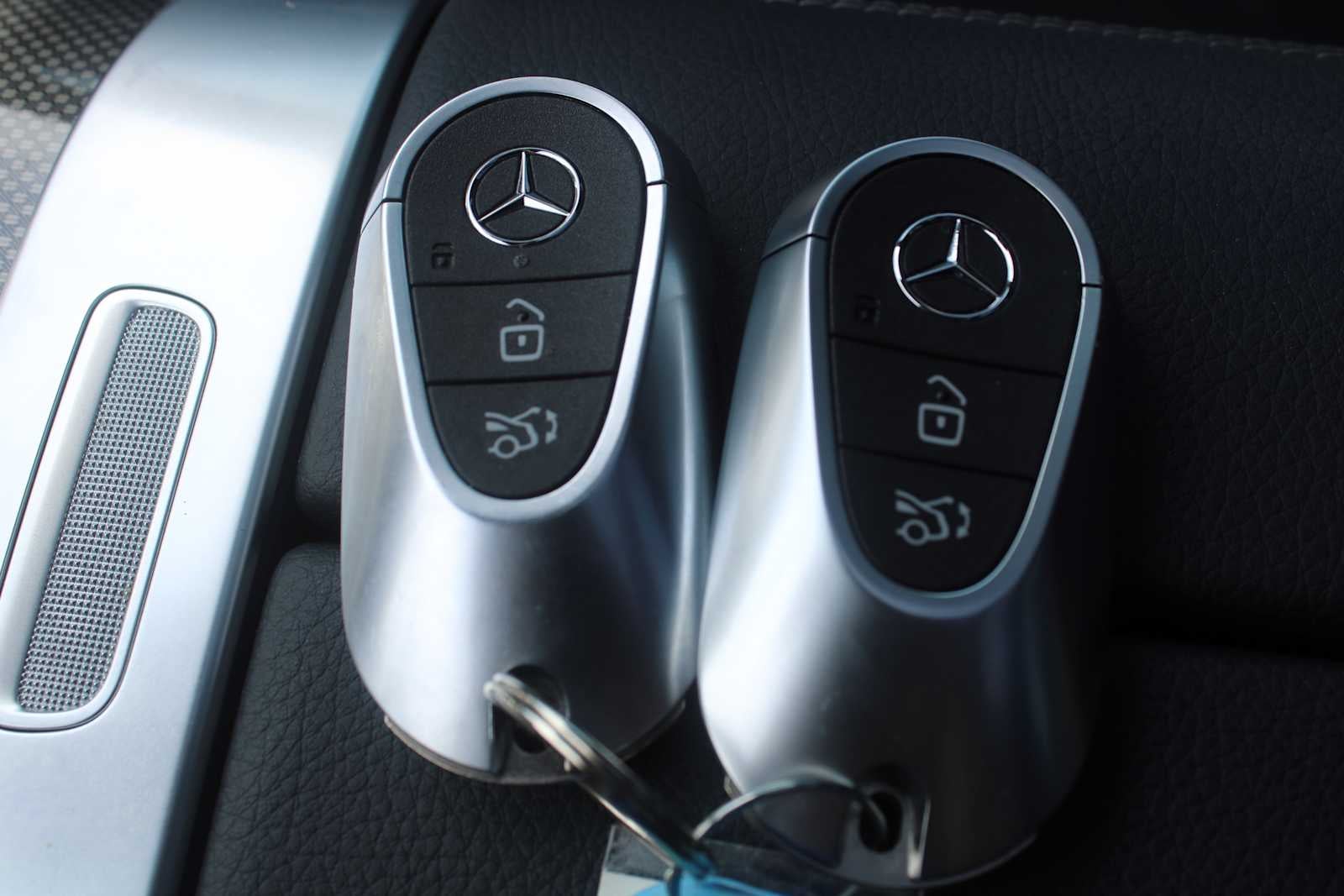 2023 Mercedes-Benz C 300 C 300