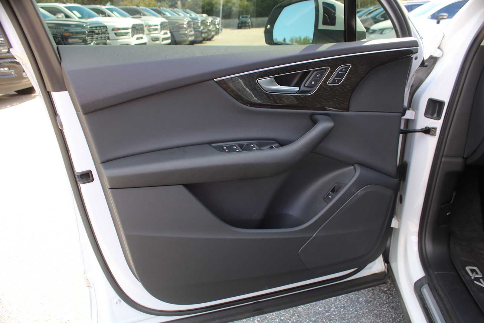 2023 Audi Q7 Premium