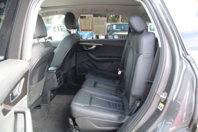 2022 Audi Q7 Premium Plus