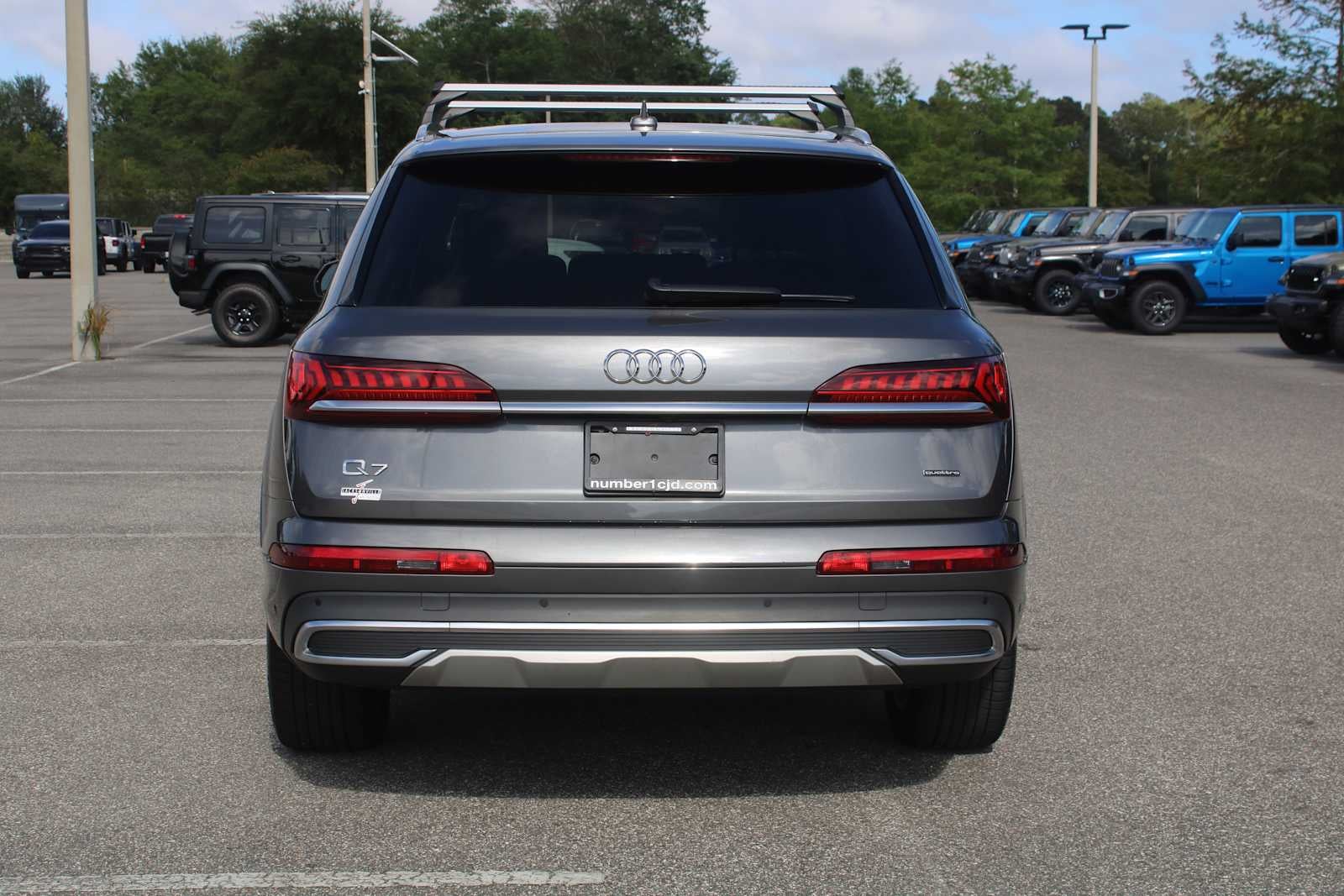 2022 Audi Q7 Premium Plus