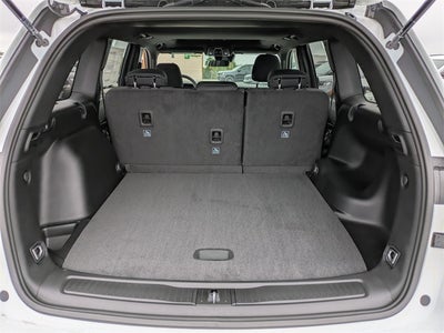 2025 Jeep Grand Cherokee Base