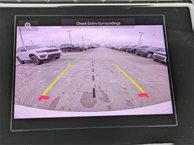 2025 Jeep Grand Cherokee Base