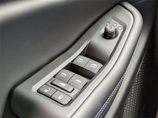 2025 Jeep Grand Cherokee Base