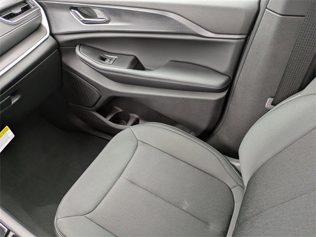 2025 Jeep Grand Cherokee Base