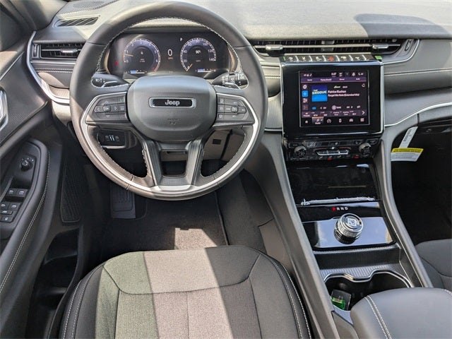 2025 Jeep Grand Cherokee Laredo X