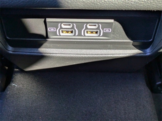 2025 Jeep Grand Cherokee Base